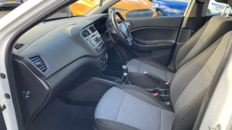 Hyundai i20 1.2 SE 5dr Petrol Hatchback